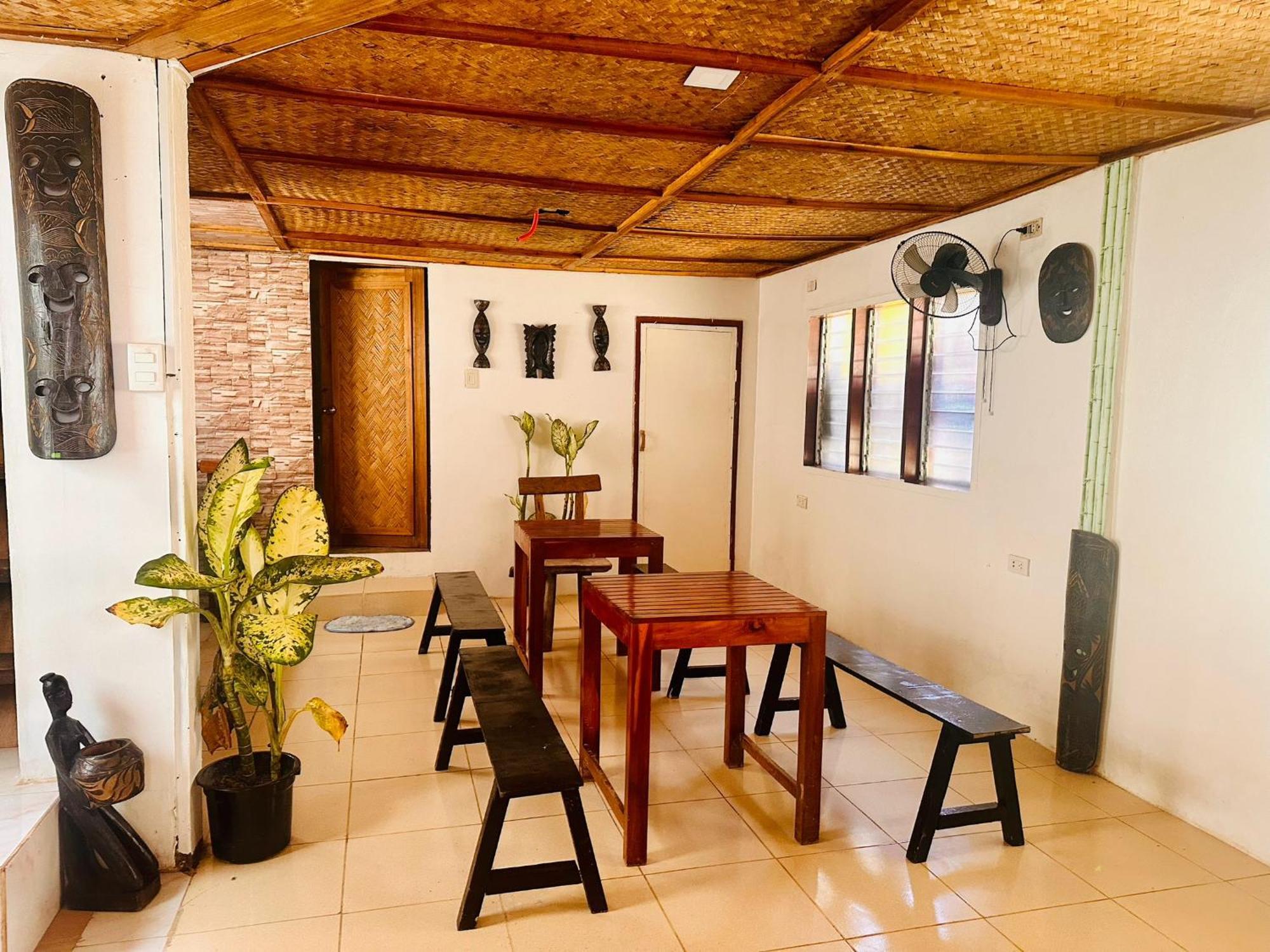 Hangout'S Hostel Ел Нидо Екстериор снимка